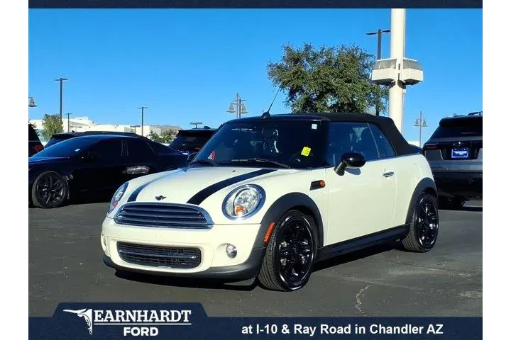 $12892 : MINI Convertible 2015 Cooper image 1