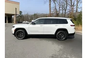 $28500 : 2021 GRAND CHEROKEE thumbnail