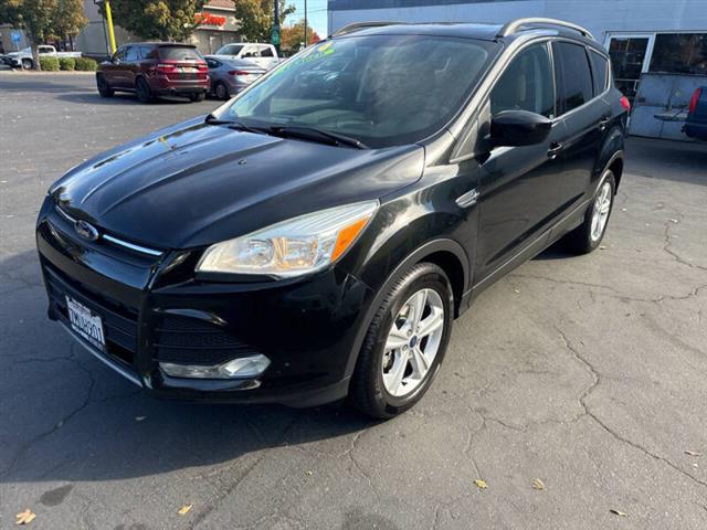 $8500 : 2014 Escape SE image 3