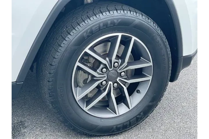 $26988 : Jeep Grand Cherokee 2021 4x4 image 9