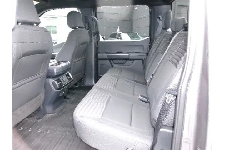 $35996 : Ford F-150 2022 4x4 XL 4dr S image 7