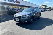 2018 Outback 2.5i Limited thumbnail