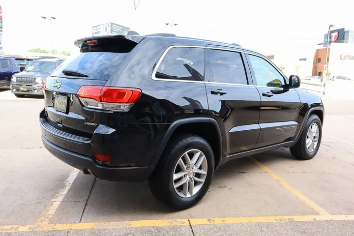 $19688 : 2018 Grand Cherokee Laredo E image 5