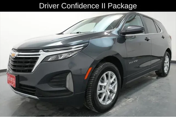 $17490 : Chevrolet Equinox 2023 4x4 L image 3