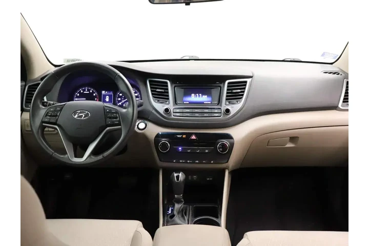 $14322 : Hyundai TUCSON 2017 Sport 4d image 6