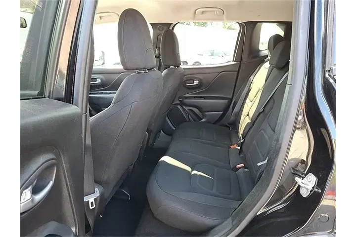 $17895 : Jeep Renegade 2022 4x4 Latit image 10