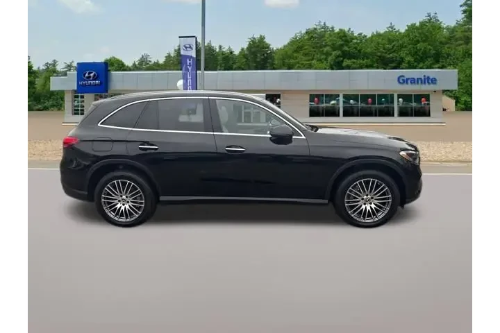 $34490 : Mercedes-Benz GLC 2024 AWD G image 5