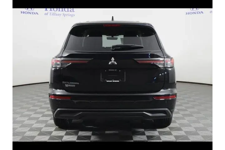 $27875 : Mitsubishi Outlander 2025 AW image 6