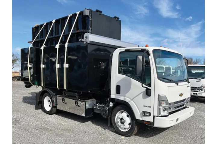 Box Truck Auction in Atlanta image 1