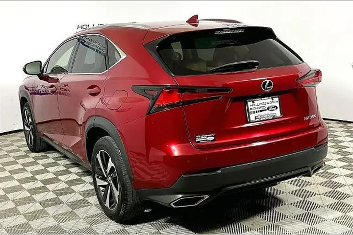 $25411 : Lexus NX 300 2021 AWD 4dr Cr image 9