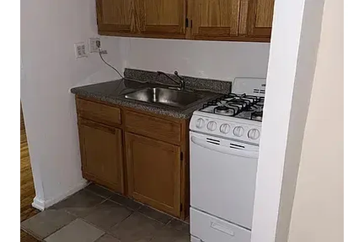 $950 : Studio Apartamento Disponible image 1