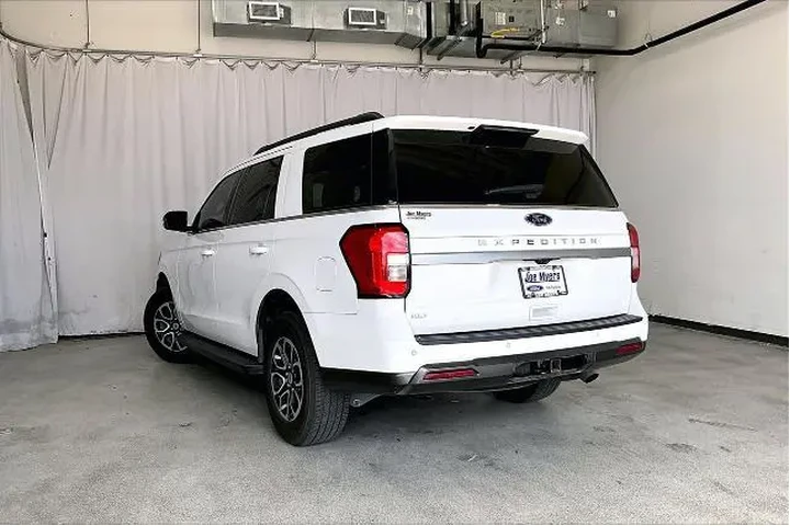 $39071 : Ford Expedition 2023 4x2 XLT image 5