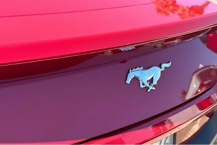 $31995 : Ford Mustang 2024 EcoBoost 2 image 5