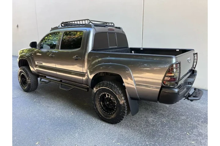 $21975 : 2014 Tacoma PreRunner V6 image 8