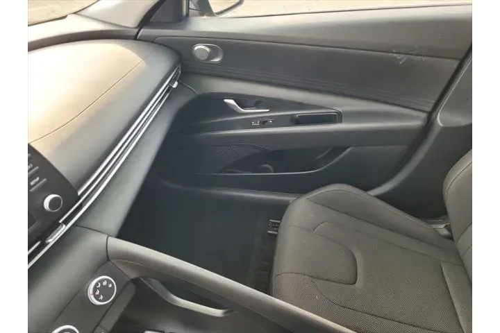 $21094 : Hyundai ELANTRA 2025 SE 4dr image 10