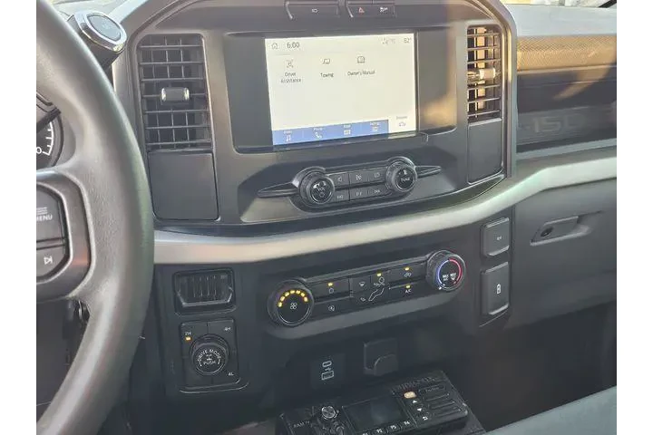 $31900 : Ford F-150 2023 4x4 XL 4dr S image 9