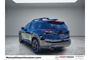 $30494 : Nissan Rogue 2026 AWD SV 4dr thumbnail