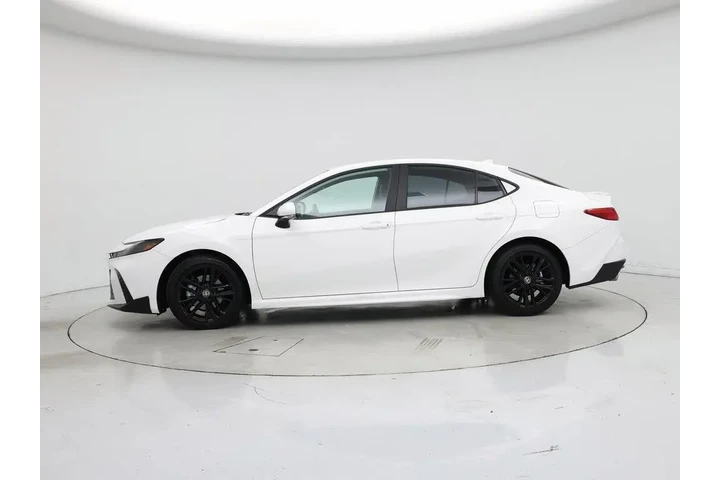 $31998 : Toyota Camry 2025 SE 4dr Sed image 3