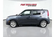 $17975 : Kia Soul 2022 LX 4dr Crossov thumbnail