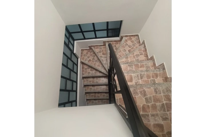 Construcción Reformas & mas image 1