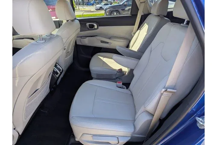 $20999 : Kia Sorento 2021 SX 4dr SUV image 8