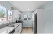$1950 : 2 BEDROOM APT IN CARSON thumbnail