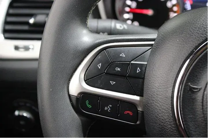 $20985 : Jeep Compass 2021 80th Anniv image 8