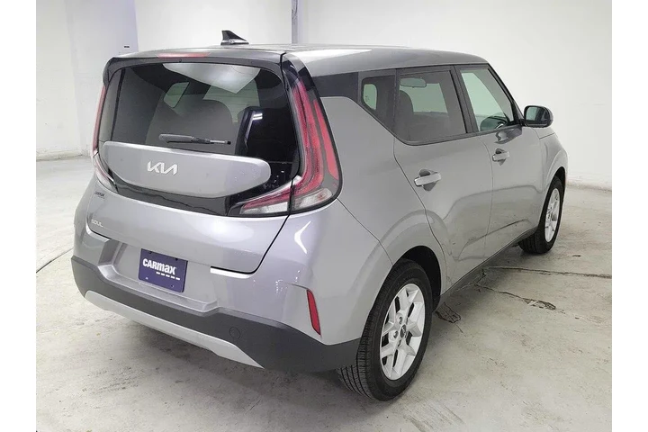$15998 : Kia Soul 2023 LX 4dr Crossov image 5