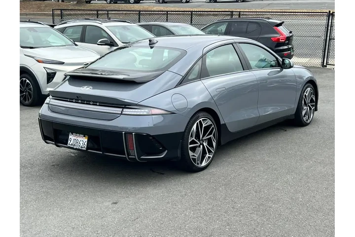 $27200 : 2023 IONIQ 6 SEL AWD image 5