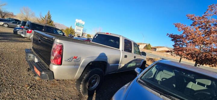 $10199 : 2005 Silverado 1500HD LT image 4