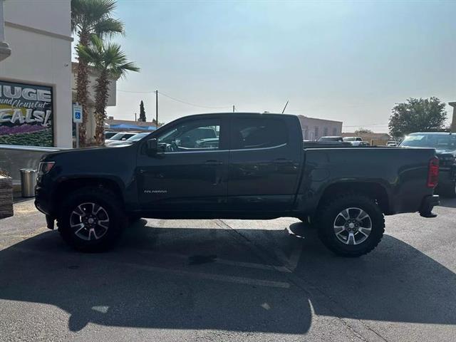 $24995 : Pre-Owned 2018 Colorado Crew image 9