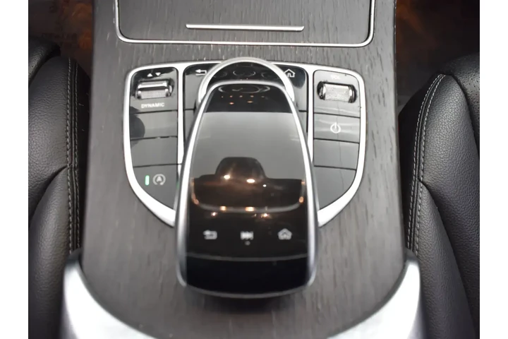 $15495 : Mercedes-Benz C-Class 2019 A image 9