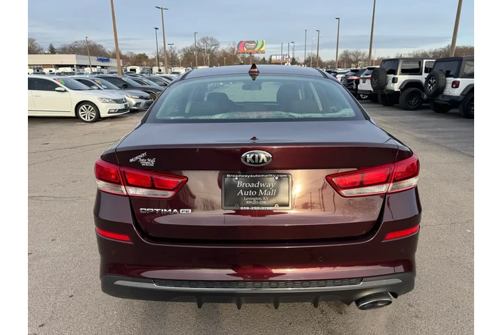 $9980 : 2019 Optima LX Auto image 3