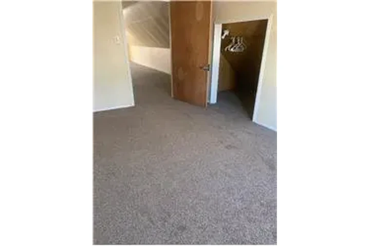 $1700 : Rental property with 3 bedro image 7