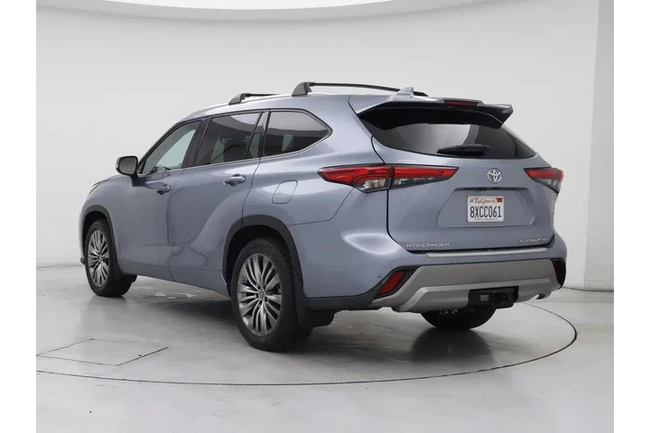 $33998 : Toyota Highlander 2021 AWD P image 2