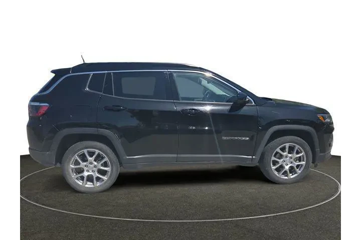 $22575 : Jeep Compass 2022 4x4 Latitu image 2