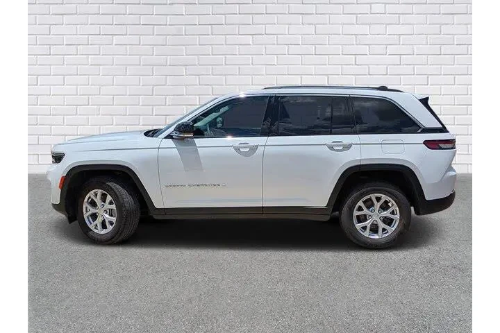 $33995 : Jeep Grand Cherokee 2024 4x2 image 2