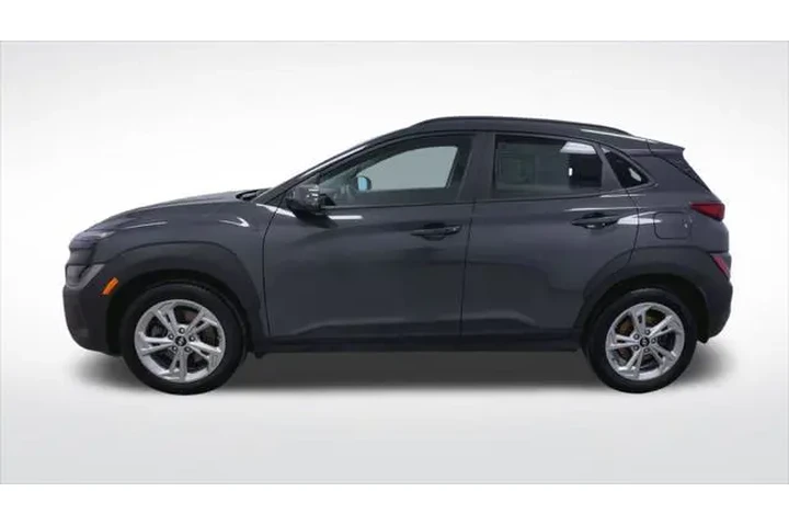 $18795 : Hyundai KONA 2023 AWD SEL 4d image 5