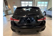 $12800 : Mitsubishi Outlander Sport 2 thumbnail