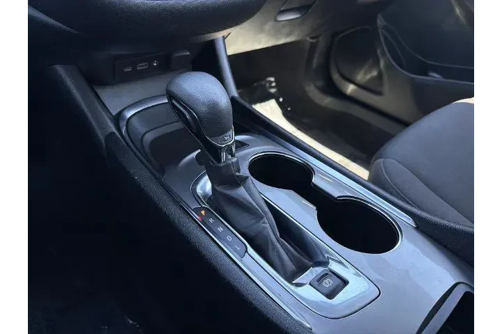 $15997 : Chevrolet Malibu 2023 LT 4dr image 10