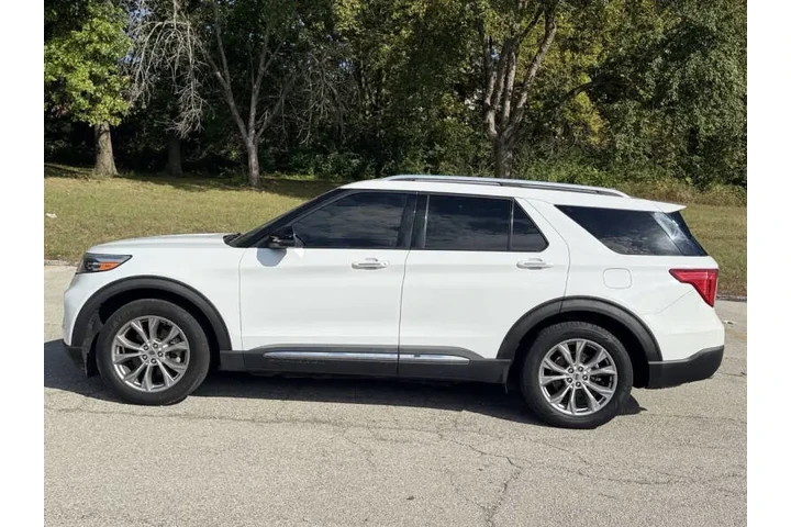 $17999 : 2021 Explorer Limited image 5