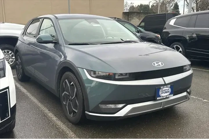 $25990 : Hyundai IONIQ 5 2024 SEL 4dr image 2