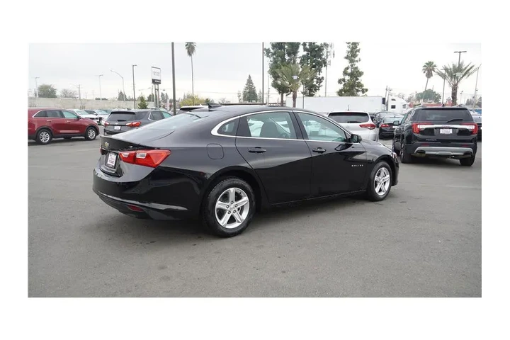 $18800 : 2024 Malibu LT image 6