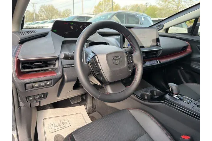 $33630 : Toyota Prius Prime 2024 XSE image 9