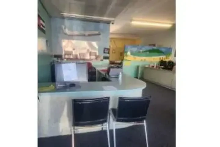 RENTO LOCAL PARA NEGOCIO image 2