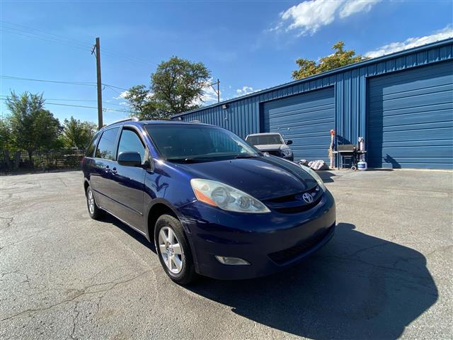 $1988 : 2006 Sienna XLE 7 Passenger, image 9