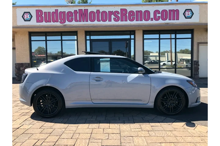 $9990 : 2011 tC Sports Coupe 6-Spd AT image 2