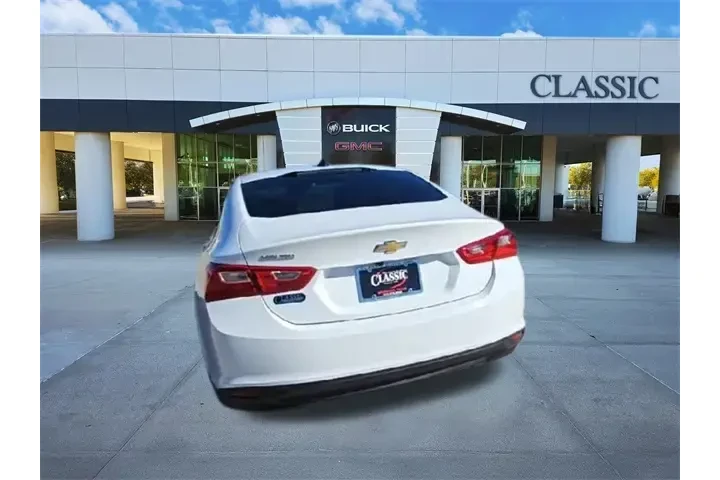 $17987 : Chevrolet Malibu 2023 LS 4dr image 7