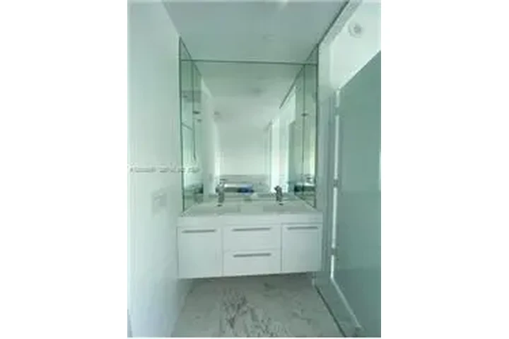 $6300 : Rental property with 2 bedro image 6