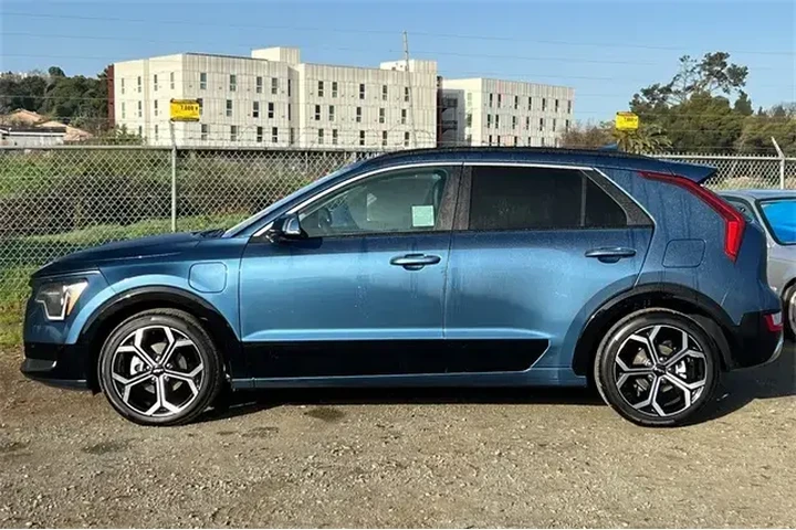 $28990 : Kia Niro Plug-In Hybrid 2024 image 10